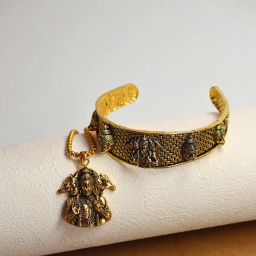 Golden Panchmukhi Hanuman Pendant with Golden Kada